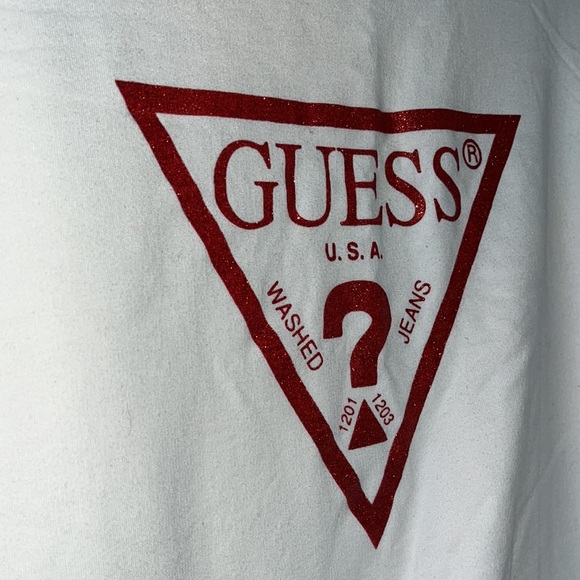 GUESS White crewneck🤍 - Picture 2 of 2